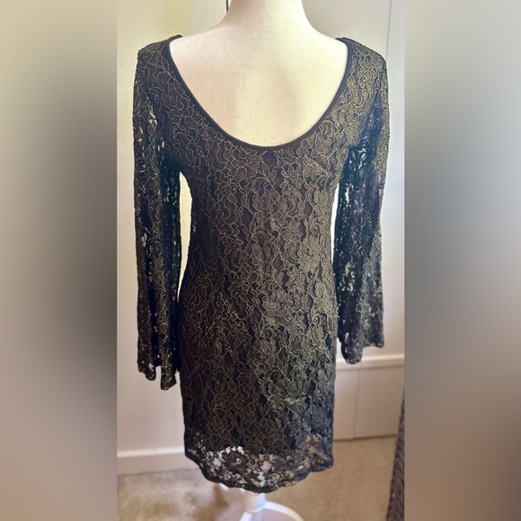 Gianna Bini black dress with a gold lace pattern- M - Picture 9 of 15
